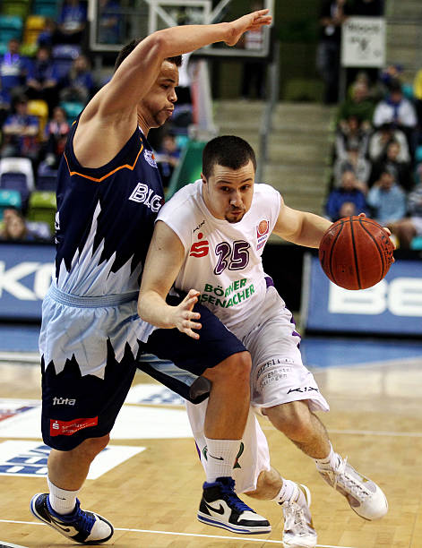 都将顽强斗 都将顽强斗