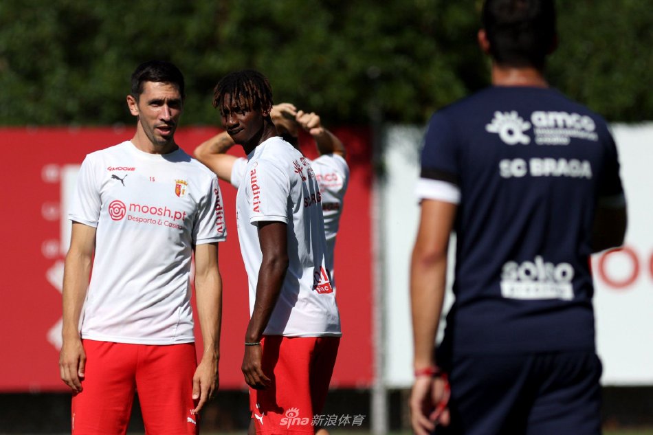 他既拥有闪 他既拥有闪