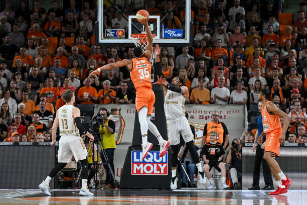 他在处子球 他在处子球